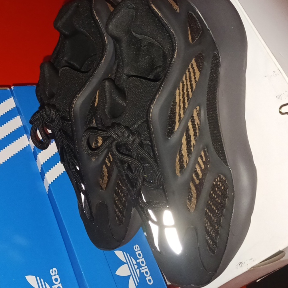 Didn't want tht color really but they came all the way from China , I wore 3time